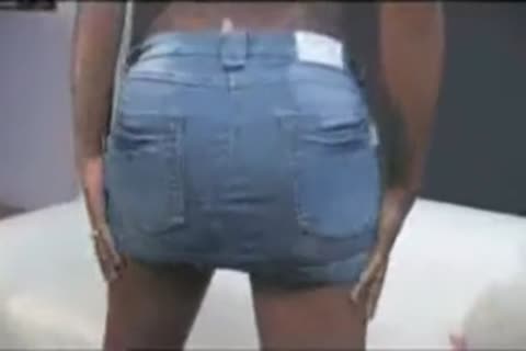 shemale Has gigantic weenie