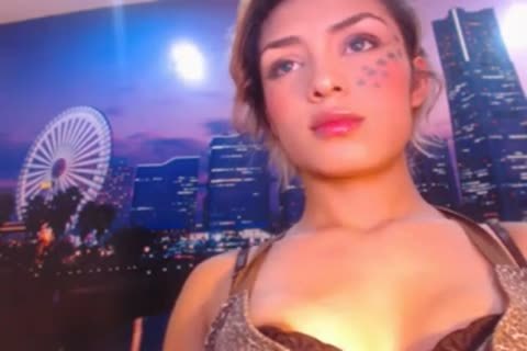 Ladyboy Dance