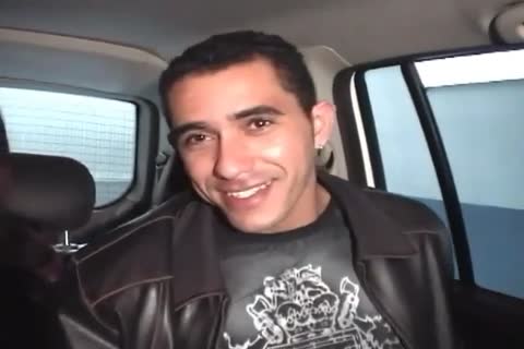 Transsexual Francine Munhoz ass to mouth video