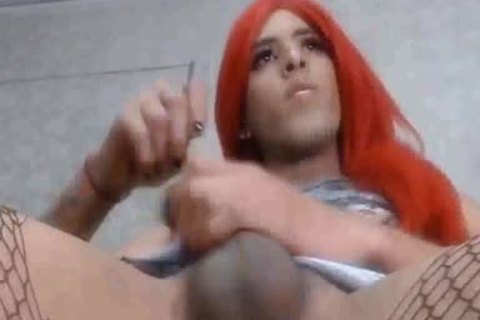 Trans babe bonks Herself