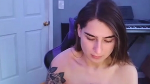 Adieg1rl 29