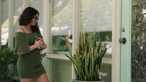 Switch: Hazel Teaches Leana How to Please