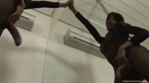 Ariadny Oliver Une Transsexuelle Qui Se Branle